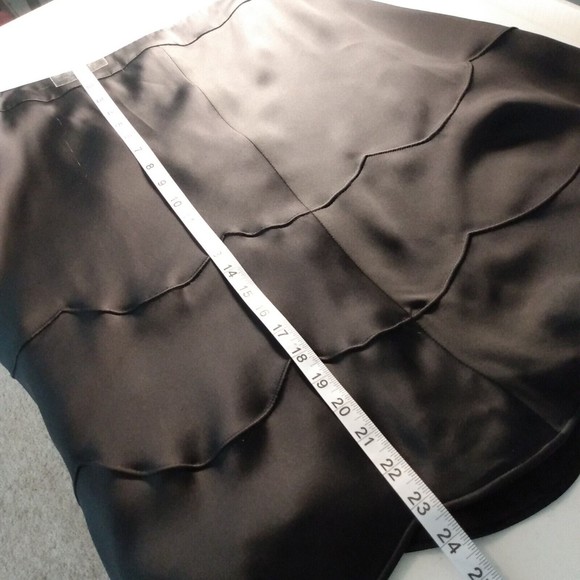 Georgio Armani 100% Silk Black Knee Length Skirt Unique stitching Size 46 NEW - Picture 9 of 9